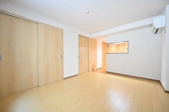 CENTRAL GARDEN RESIDENCE TOKYO - Interior - ["Flooring", "Floor", "Wood"]