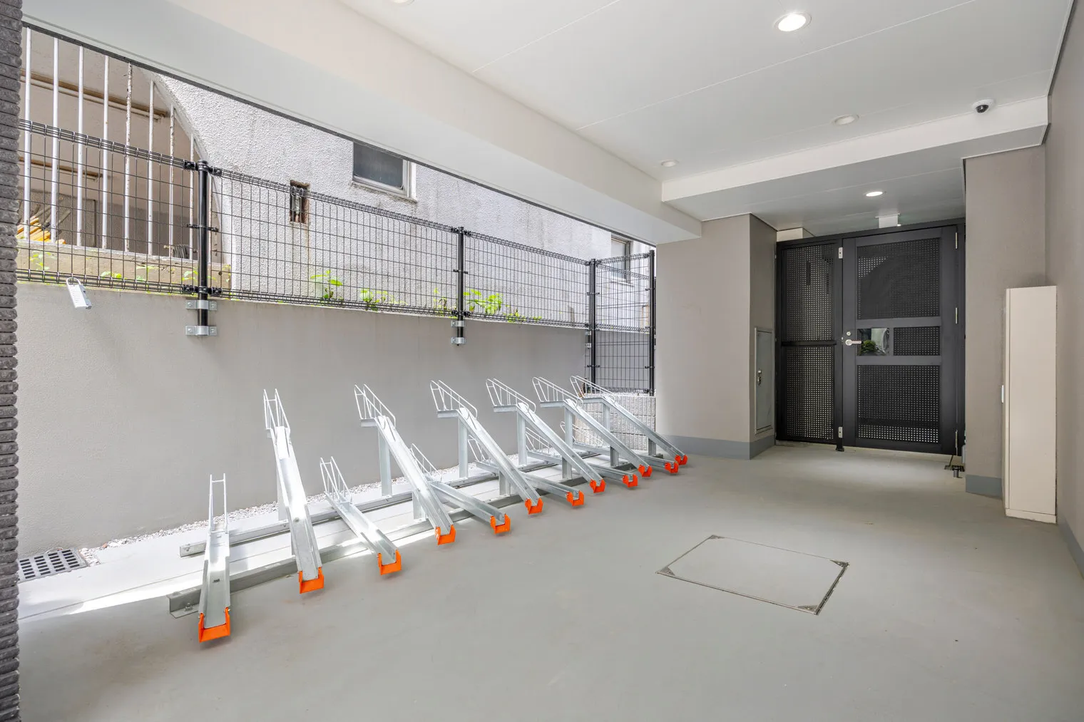 Live Casa Ochanomizu - Exterior - []