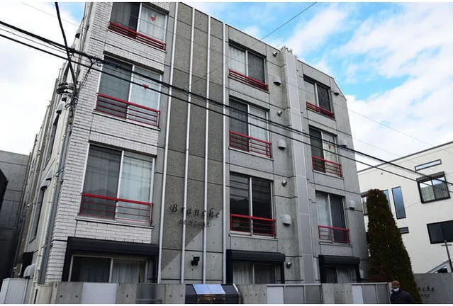 Blanche Senzoku - Exterior - ["Cloud", "Sky", "Window"]