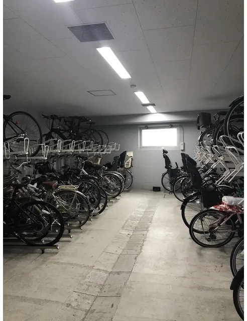 Soalanome Himonya - Other - ["Bicycle", "Bicycle tire", "Bicycle wheel"]