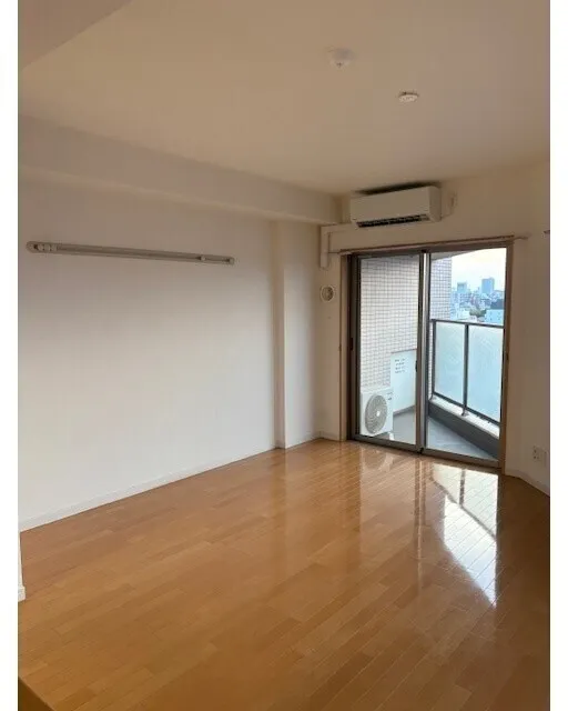 Raphine Duo - Interior - ["Flooring", "Floor", "Interior design"]