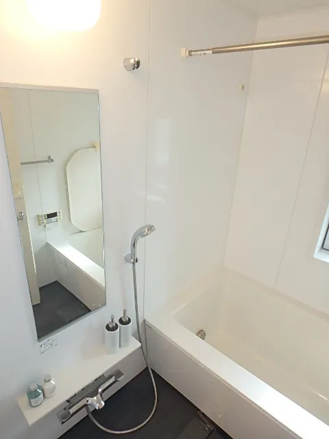 Residence Shirokane Park Front - Interior - ["Plumbing fixture", "Bathroom", "Flooring"]