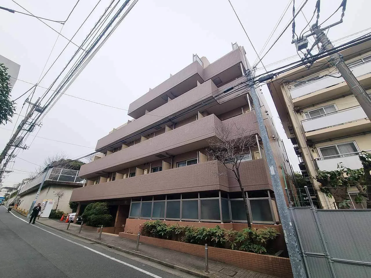 Mynavi STAY Higashioi - Exterior - ["Overhead power line"]