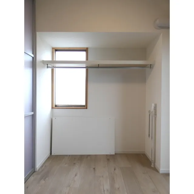 ONE ROOF FLAT TOGOSHI - Interior - ["Building", "Fixture", "Window"]