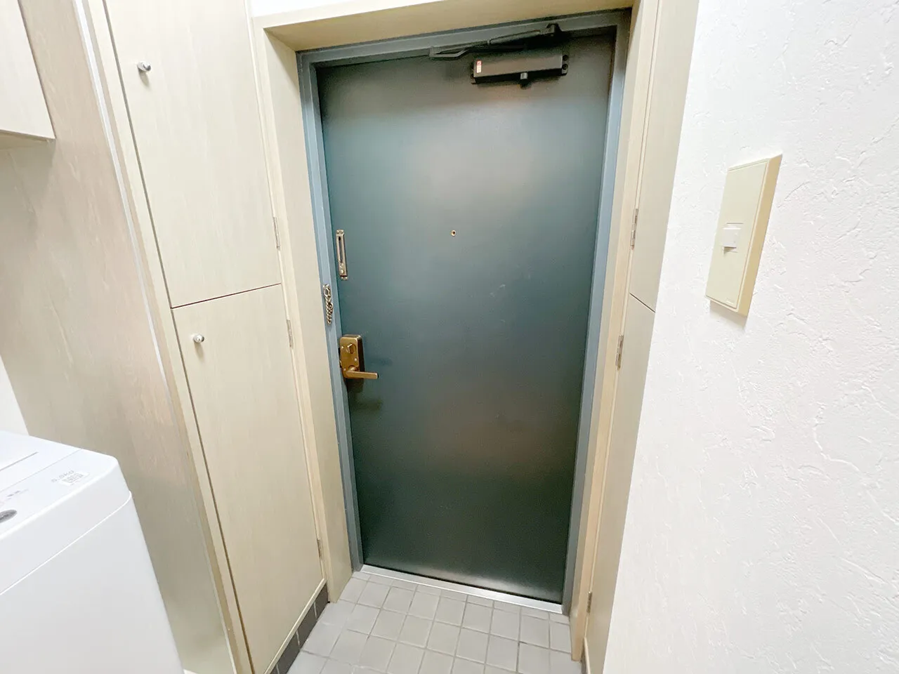 Mynavi Stay Yoyogi Park - Interior - ["Door", "Flooring", "Floor"]