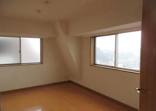 Itopia Oshima Station Coat - Interior - ["Floor", "Wood", "Flooring"]