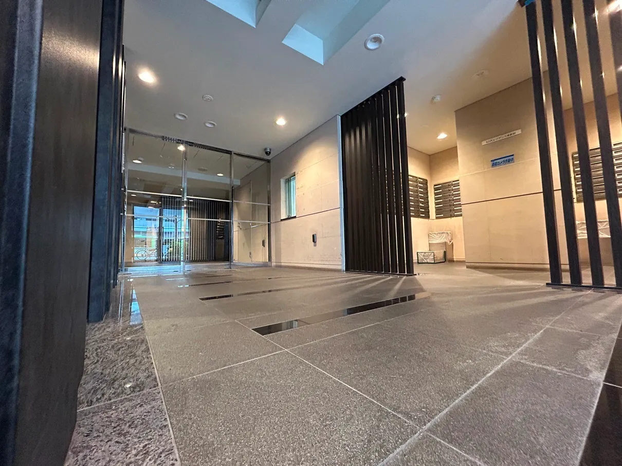 KDX Residence Higashi Shinjuku - Exterior - ["Architecture", "Interior design", "Tile flooring"]