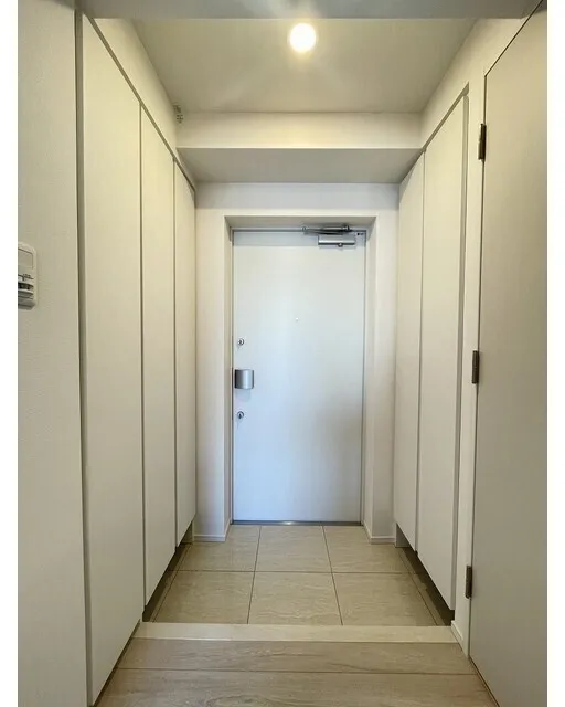 Comforia Nakakasai - Interior - ["Flooring", "Wood", "Floor"]