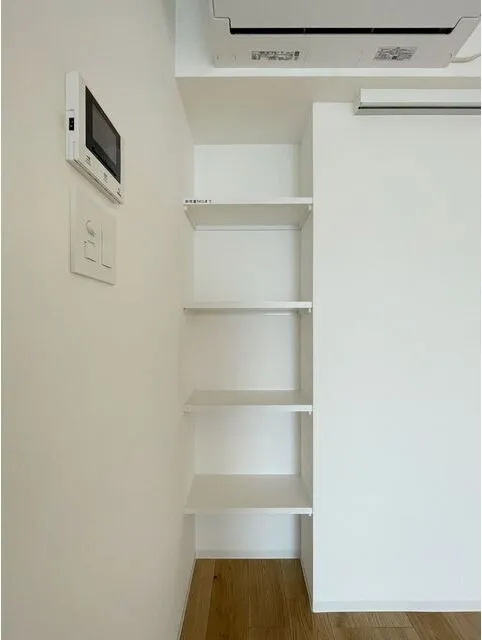 Grand Paseo Yoyogi Uehara - Interior - ["Wall", "Wood", "Flooring"]