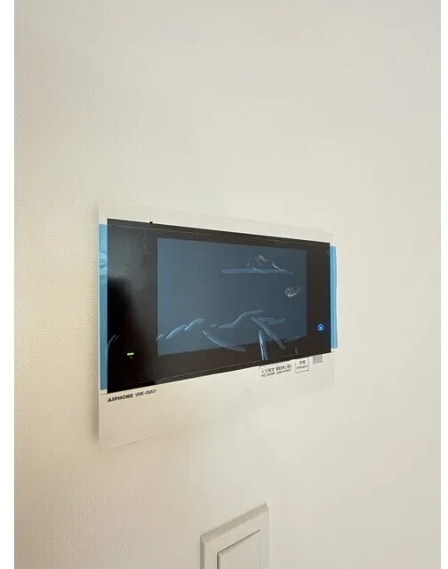 Season Flats Omorinishi - Interior - ["Electronic device", "Display device", "Technology"]