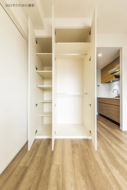 Park Axis Honjo Shinsuikouen - Interior - ["Building", "Wood", "Fixture"]