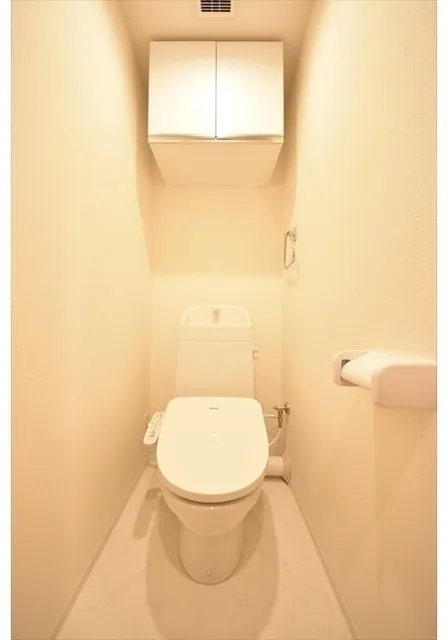 El Faro Waseda - Interior - ["Toilet seat", "Toilet", "Bathroom"]