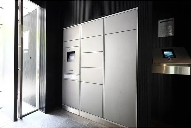 BPR Residence Yoyogi - Other - ["Grey", "Glass", "Silver"]