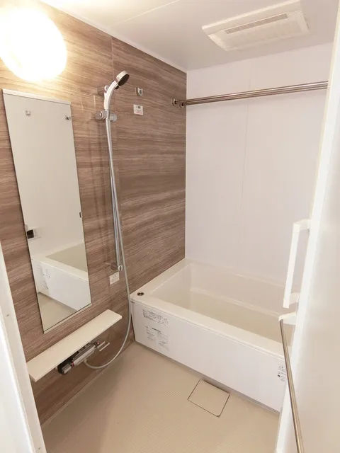 The Park Habio Tsukishima Front - Interior - ["Shower head", "Plumbing fixture", "Shower"]
