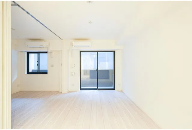 Comforia Liv Bunkyo Gokokuji - Interior - ["Flooring", "Floor", "Ceiling"]