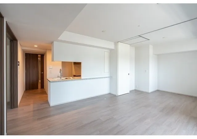 Comforia Higashiueno - Interior - ["Property", "Building", "Wood"]