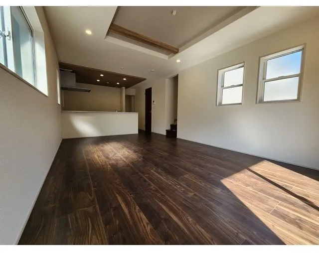 Kolet Yotsukaido Warabi - Interior - ["Wood flooring", "Flooring", "Floor"]