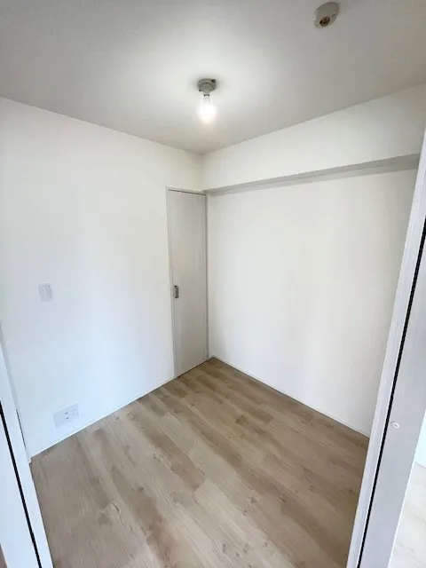 RESIDIA Tower Kami-Ikebukuro (Park Building) - Interior - ["Flooring", "Floor", "Wood flooring"]