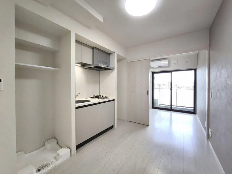 Prime Garden Akatsuka - Interior - ["Apartment", "Condominium", "Brutalist architecture"]