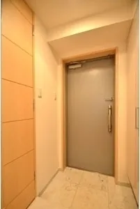 Spacia Sangenjaya No.2 - Interior - ["Door", "Fixture", "Wood"]