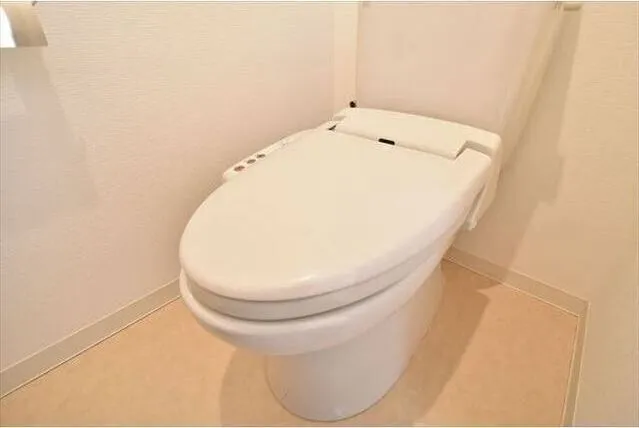 Primal Koishikawa - Interior - ["Toilet seat", "Plumbing fixture", "Toilet"]