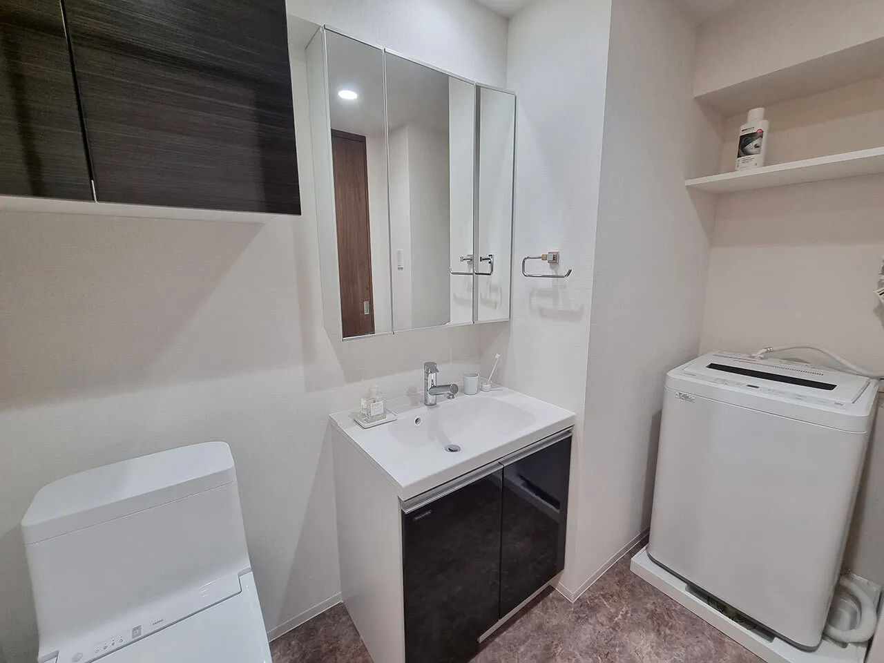 Mynavi STAY Hon-Haneda - Interior - ["Flooring", "Floor", "Interior design"]