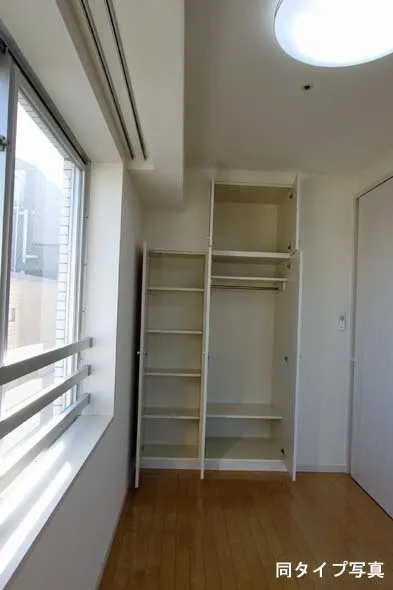 Comforia Honkomagome - Interior - ["Room", "Property", "Building"]