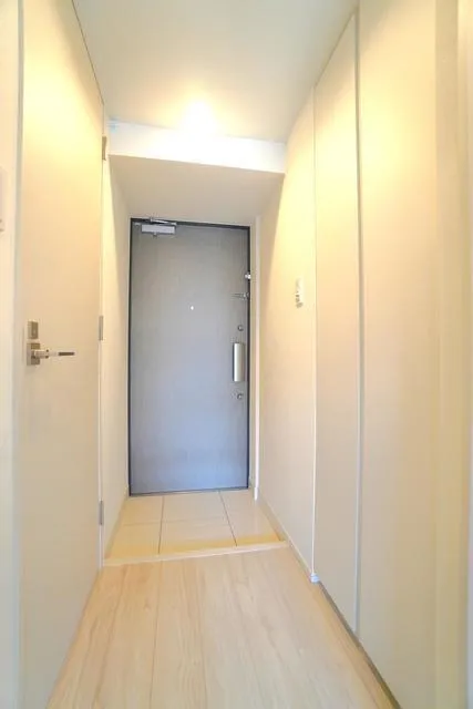 Clarity Bunkyo Yushima - Interior - ["Flooring", "Floor", "Wall"]