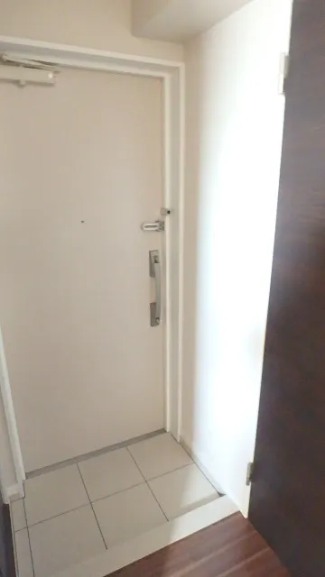 Orchid Residence Ryogoku II - Interior - ["Door", "Fixture", "Building"]