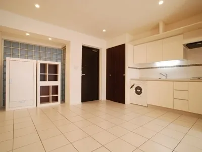 Cabin Arena Akasaka - Interior - ["Property", "Room", "Building"]
