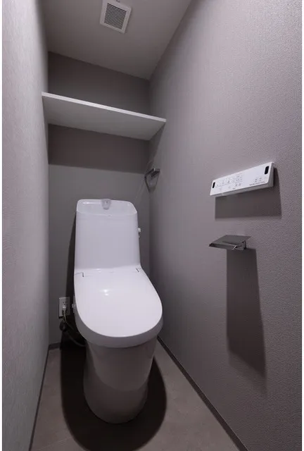 Composite Shinagawa Kanekoyama - Interior - ["Toilet seat", "Flooring", "Plumbing fixture"]