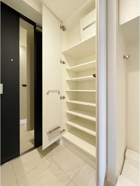 Belle Face Sangenjaya - Interior - ["Property", "Fixture", "Interior design"]