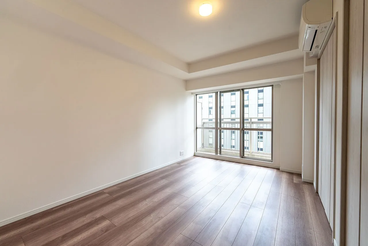 Platine Tamachi - Interior - ["Flooring", "Floor", "Wood flooring"]