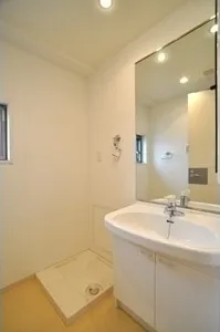Premier Stage Komagome - Interior - ["Mirror", "Tap", "Property"]