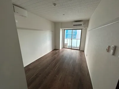 Grand Felicia Sugamo - Interior - ["Fixture", "Wood", "Building"]