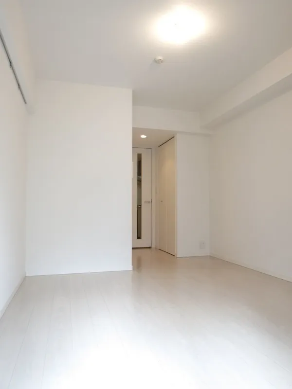 Primal Gotanda - Interior - ["Flooring", "Floor", "Ceiling"]