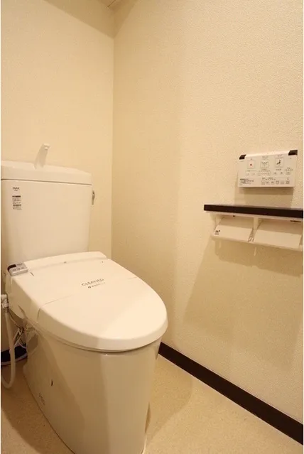 Atago View Apartments - Interior - ["Toilet seat", "Bathroom", "Property"]