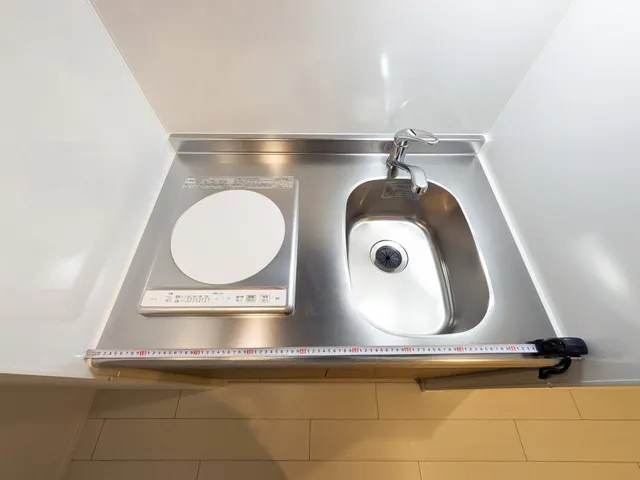 Option Sakashita - Interior - ["Silver", "Plumbing fixture", "Sink"]