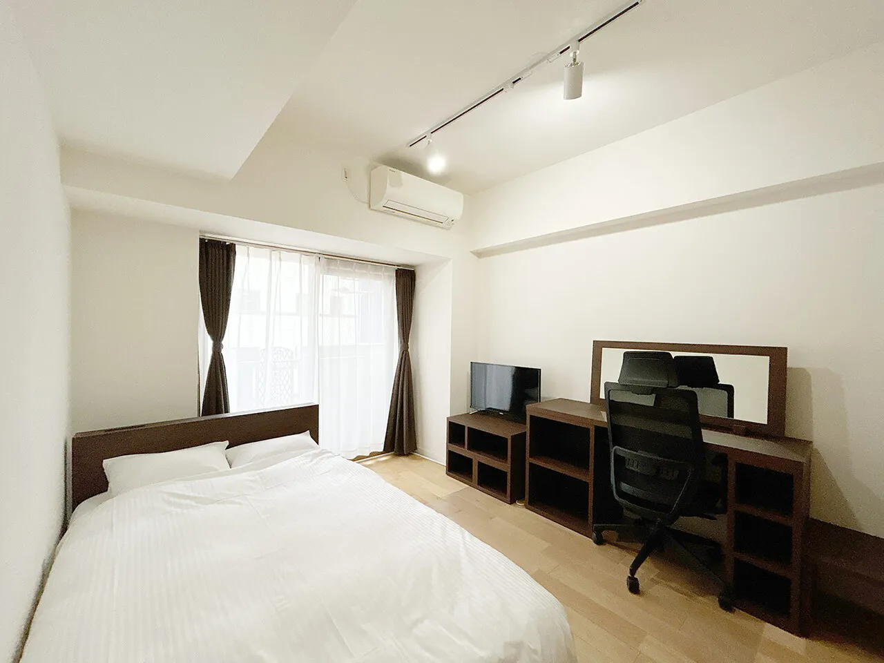 Mynavi Stay Akihabara Station - Interior - ["Interior design", "Flooring", "Wood flooring"]