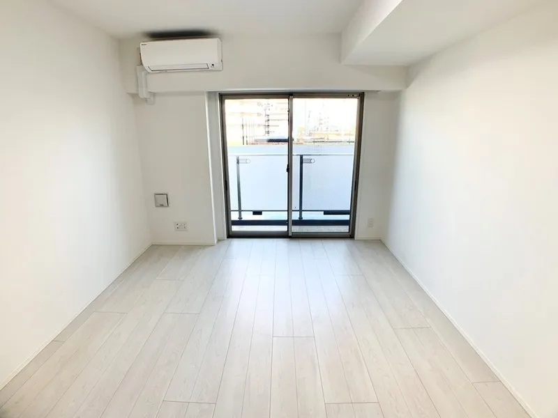 Gran Casa Sumiyoshi - Interior - ["Flooring", "Floor", "Tile Flooring"]