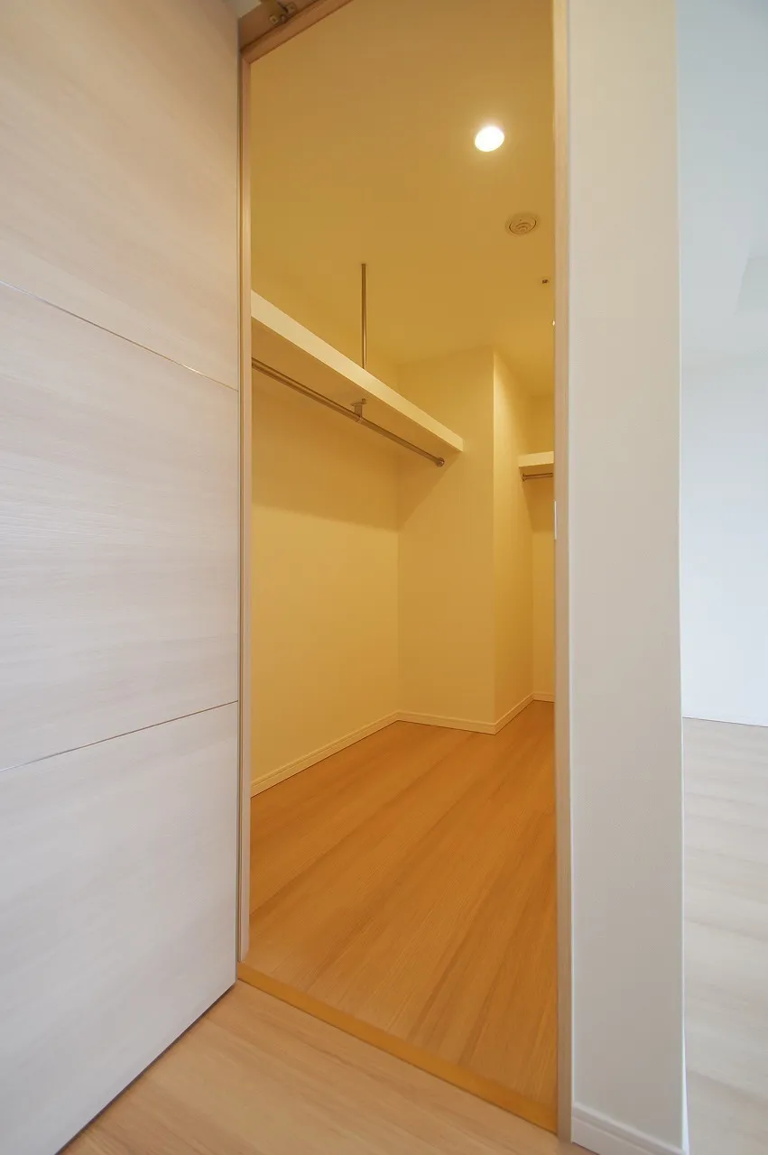 Central Park Tower La Tour Shinjuku - Interior - ["Fixture", "Wood", "Hall"]