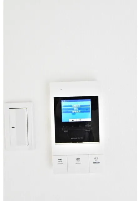 MAISON DE S - Interior - ["Electronic device", "Electronics", "Technology"]