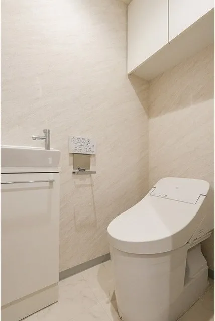 Comforia Liv Bunkyo Gokokuji - Interior - ["Flooring", "Plumbing fixture", "Floor"]