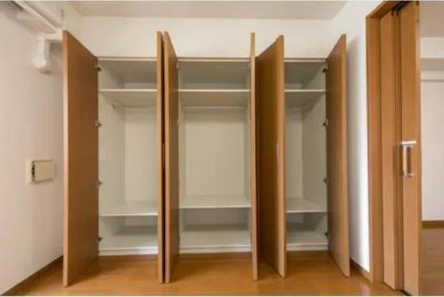 Court Luxuria Kyobashi - Interior - ["Cabinetry", "Building", "Rectangle"]