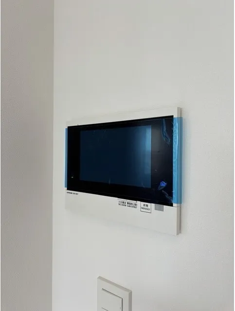 Season Flats Omorinishi - Interior - ["Electronic device", "Display device", "Electronics"]