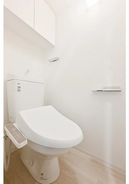 Azil Court Hamamatsucho - Interior - ["Toilet seat", "Toilet", "Plumbing fixture"]