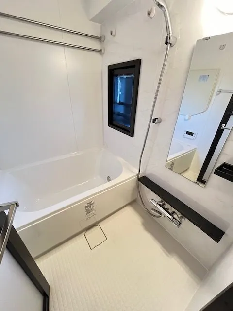Cross Residence Rikugien - Interior - ["Interior design", "Window", "Building"]