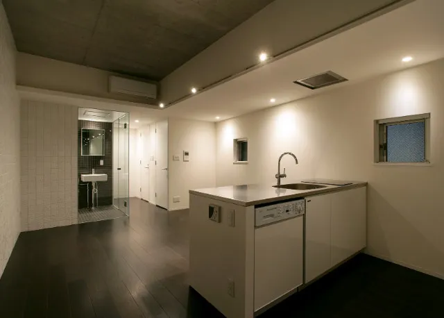Ipse Gakugei Daigaku - Interior - ["Building", "Cabinetry", "Sink"]