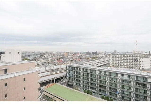 Comforia Takenotsuka East - Interior - ["Daytime", "Urban area", "Metropolitan area"]