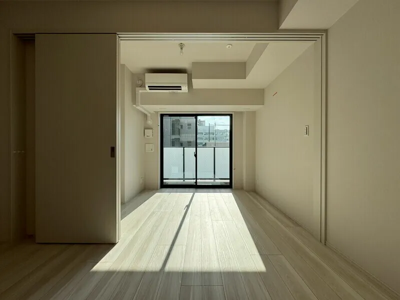 Lumiec Kinshicho - Interior - ["Flooring", "Floor", "Ceiling"]